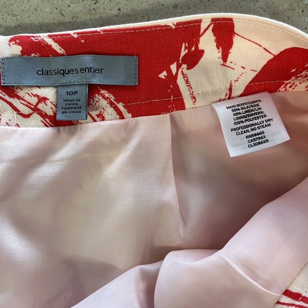 CLASSIQUES ENTIER Red Floral Pleated Front SILK PRINT A-LINE SKIRT - Picture 5 of 5